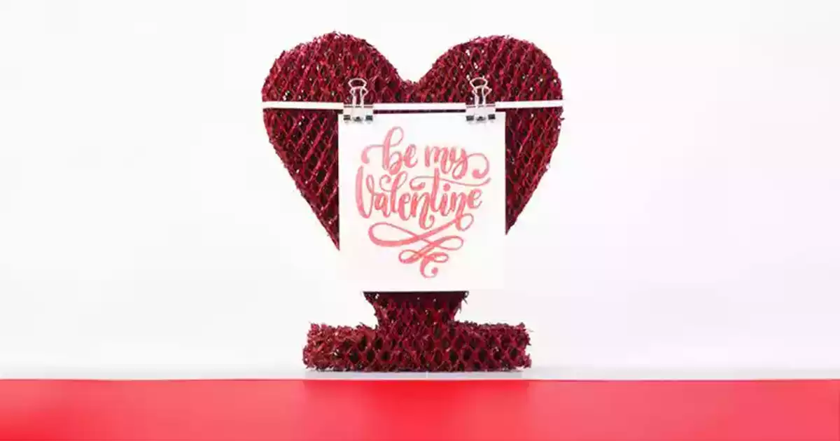 DIY-Valentine's-Day-Craft