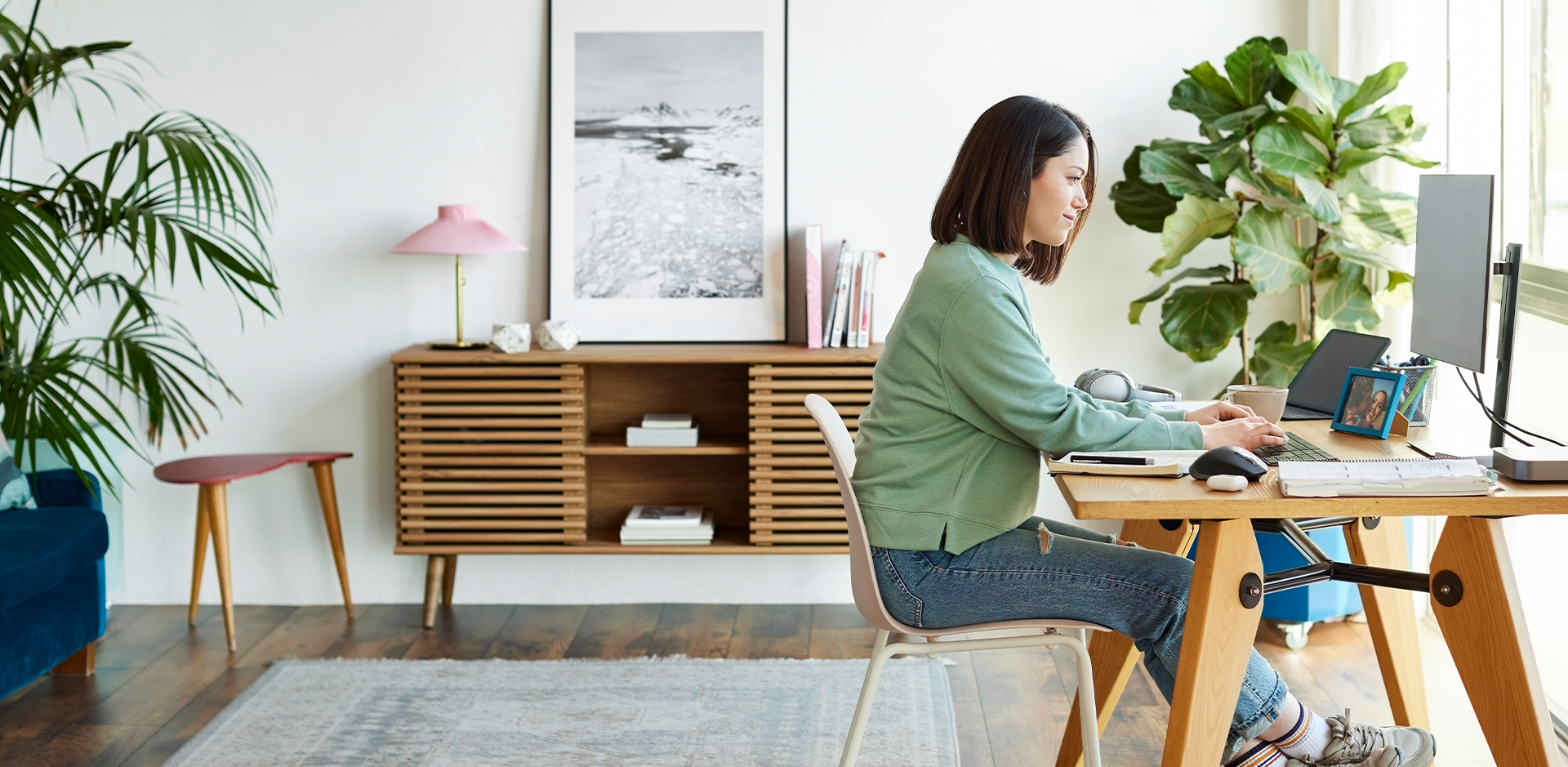 AprilAire is Healthy Air - Woman at Desk