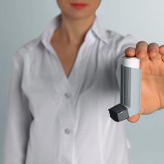 Woman-With-Inhaler